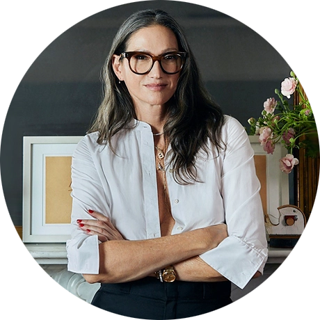 Jenna Lyons in white shirt crossing arms Jenna Lyons 1stDibs Review