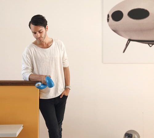 featured image for post: Tour the Retro-Modern Loft of Designtel’s Benjamin Jay Shand