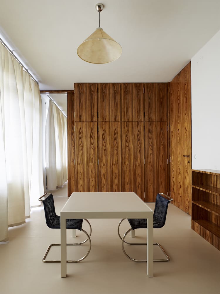 47+ toll Bilder Mies Van Der Rohe Haus Tugendhat / Ludwig Mies van der Rohe - moderne Architektur und Möbel / In this third, updated edition, the authors give personal and historic insights relating to the house;