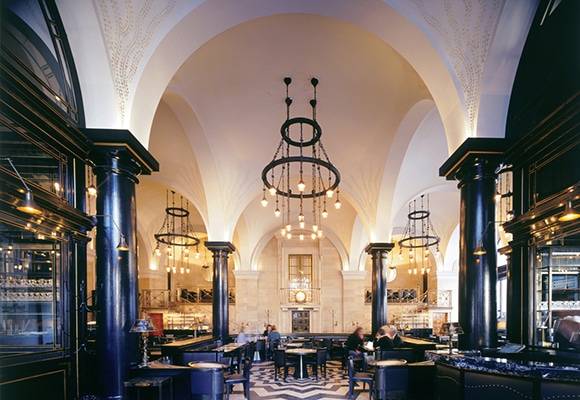 featured image for post: 14 Tasteful Restaurants