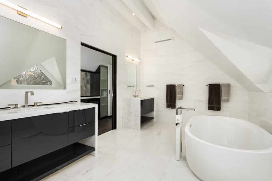 Forum Phi Victorian house bathroom
