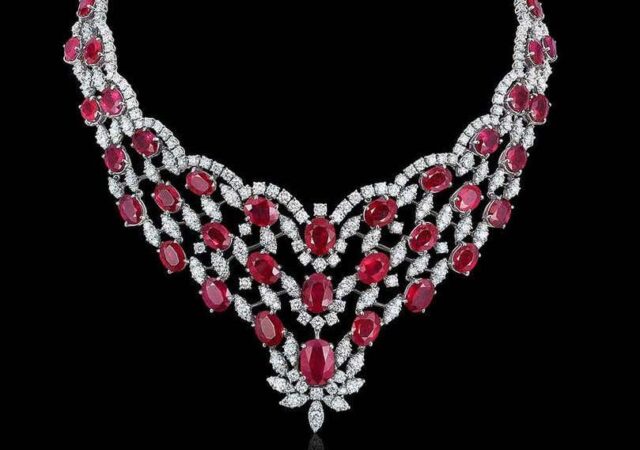featured image for post: 10 Jewelry Gift Ideas That Are Sure to Delight