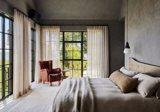 featured image for post: 14 Ravishing and Restful Beach Houses