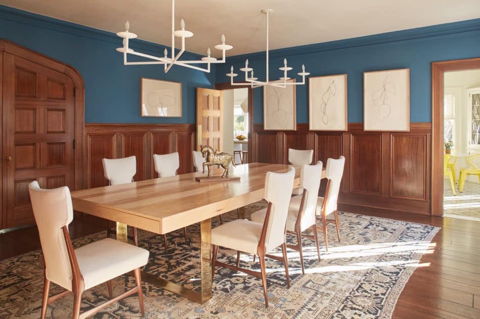 34 Enchanting Blue And White Rooms The Study Blue And White Dining Room By Sarah Shetter Design Inc