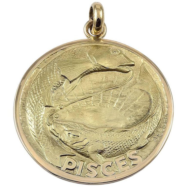 Gold pisces pendant, 1910s