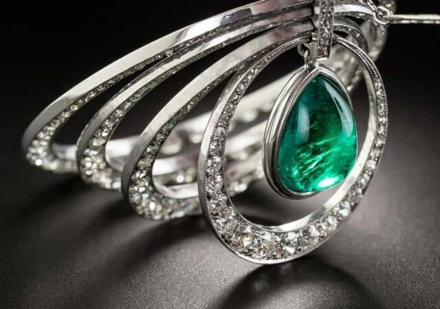 featured image for post: A 1920s Art Deco Necklace with a Stunning Drop Emerald