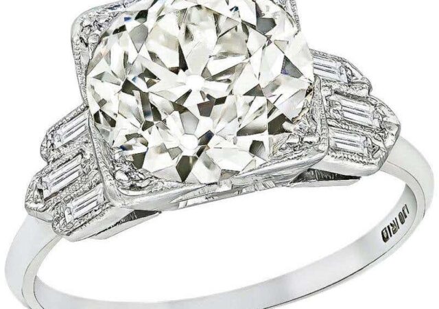 featured image for post: Our Guide to Victorian, Edwardian and Art Deco Engagement Rings
