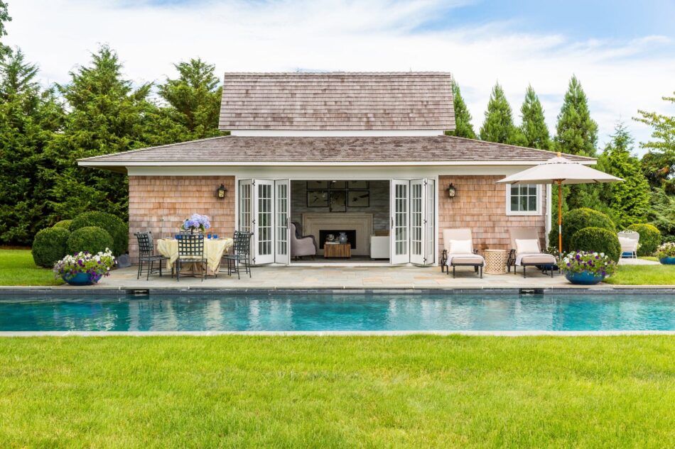 Poolhaus von Huniford Design Studio in Southampton, New York