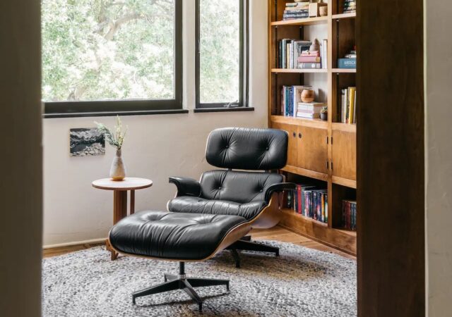 featured image for post: The 21 Most Popular Mid-Century Modern Chairs