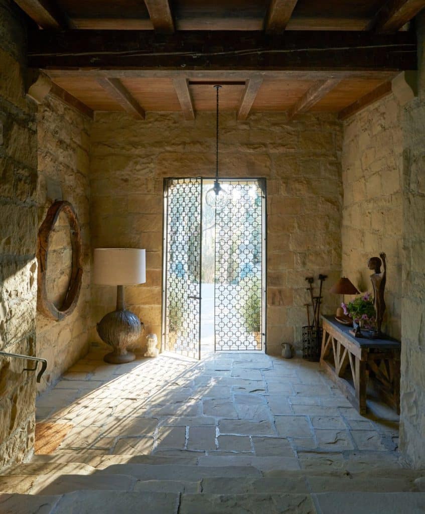 Matt Blacke Inc entryway