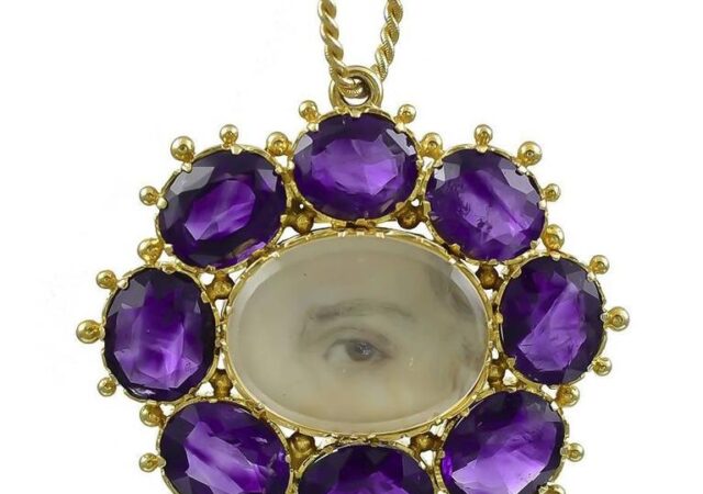 featured image for post: Be Entranced by Intricate Georgian-Era Jewelry