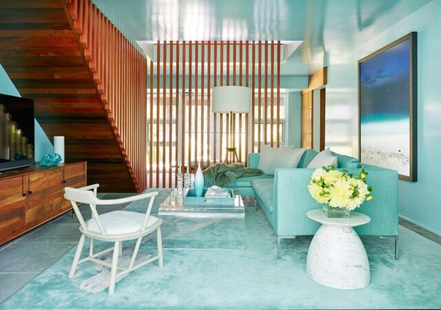featured image for post: How to Decorate with Lucite Furniture