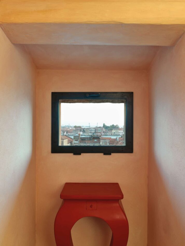 Venice apartment by Aldo Cibic