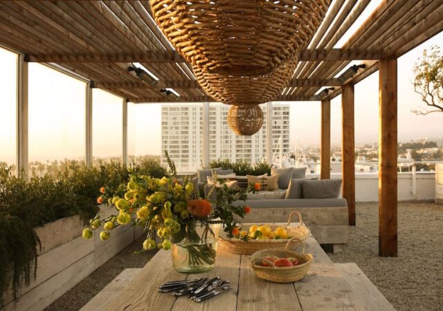 featured image for post: How to Design an Elegant Space for a Garden Party