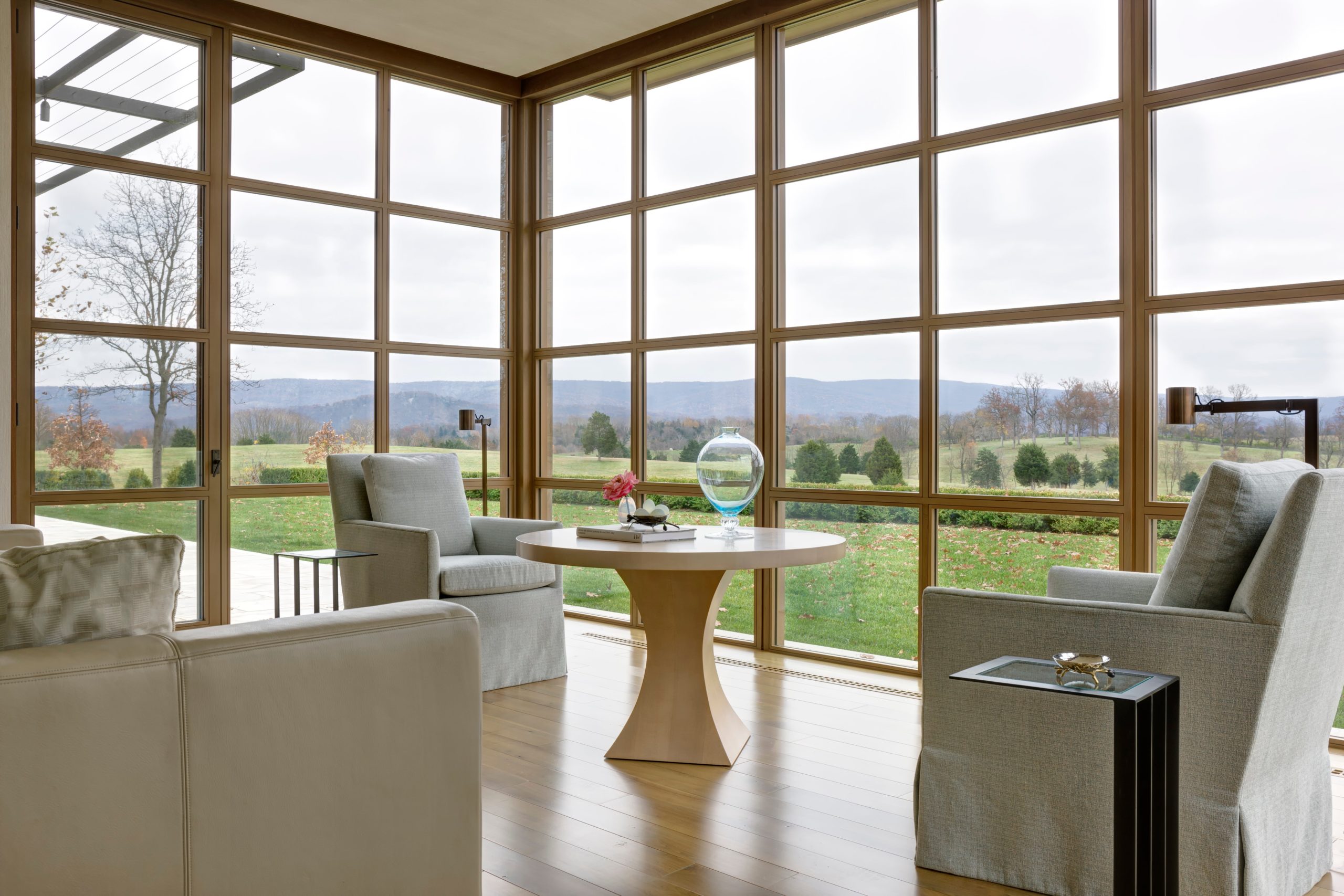 In These Chic Homes, Indoors and Outdoors Freely Mingle