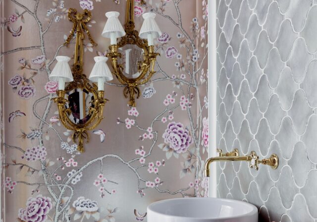 featured image for post: Powder Rooms That Pop from 1stDibs 50 Designers