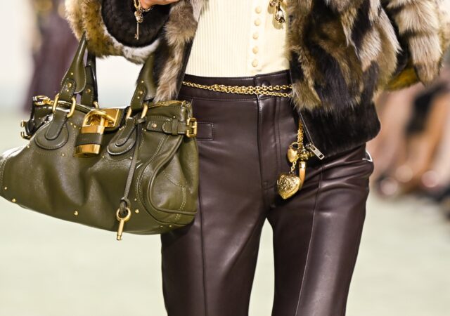 featured image for post: Early-Aughts Handbag Styles Are Back in a Big Way