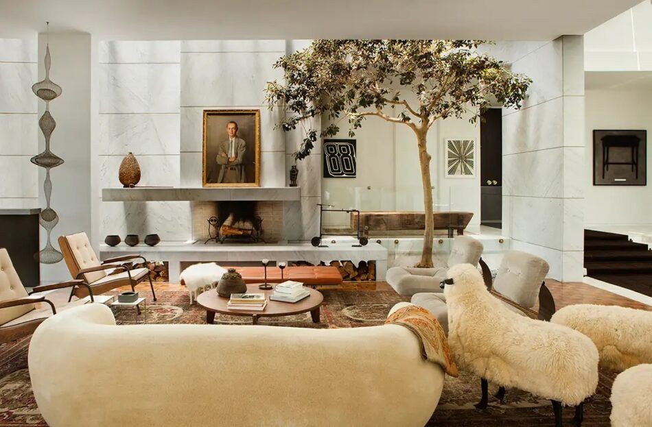 Das Wohnzimmer eines Domizils in Beverly Hills, gestaltet von Clements Design