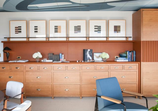 featured image for post: 6 Ways to Tidy Your Rooms While Maintaining Their Charm
