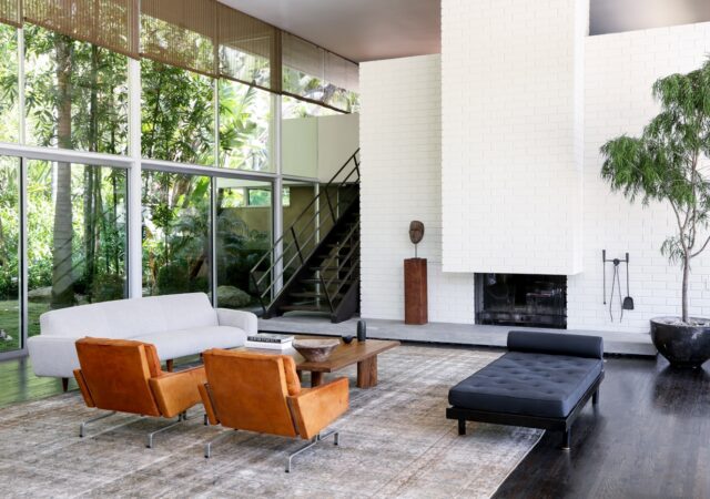 featured image for post: A Room We Love from the 1stDibs 50: Courtney Applebaum Design