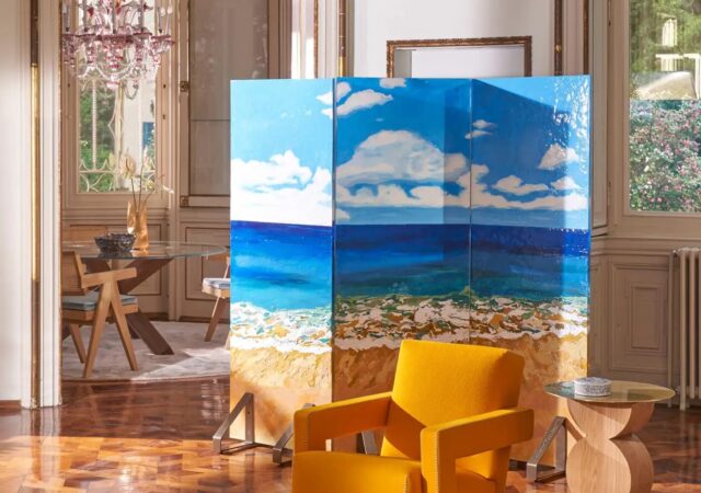 featured image for post: Built-In Speakers Bring Gaetano Pesce’s Beachy Screen to Life