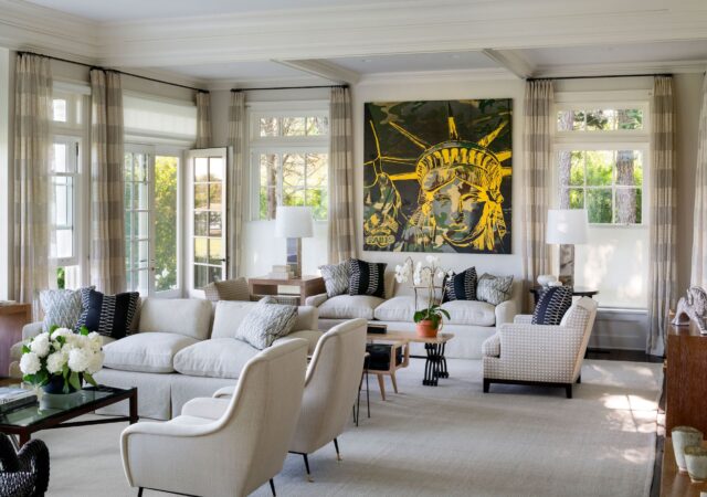 featured image for post: A Room We Love from the 1stDibs 50: David Kleinberg
