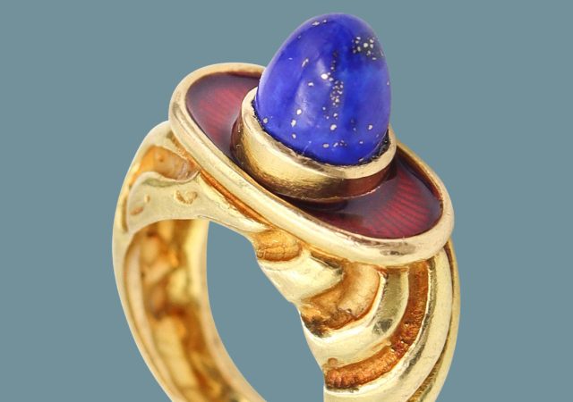 featured image for post: This Sculptural Elizabeth Gage Ring Is Bold and Beautiful