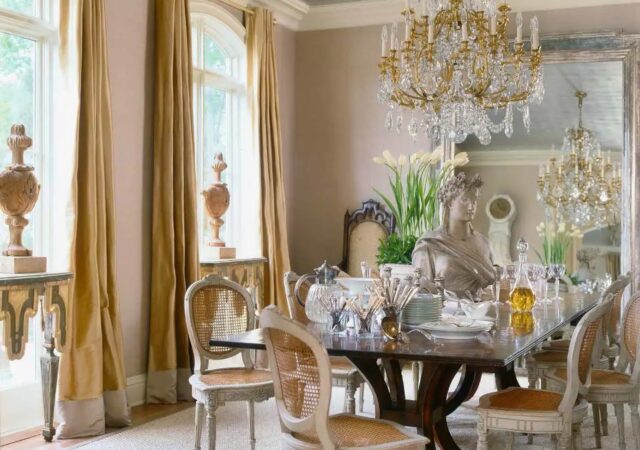 featured image for post: 20 Inviting Dining Rooms Perfectly Arranged for Entertaining
