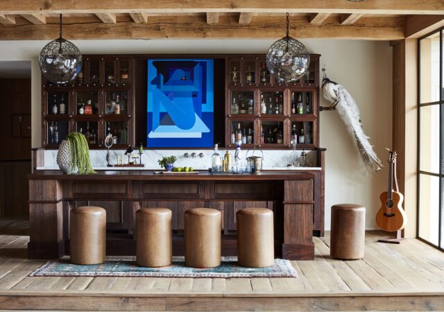 featured image for post: A Room We Love from the 1stDibs 50: Fern Santini