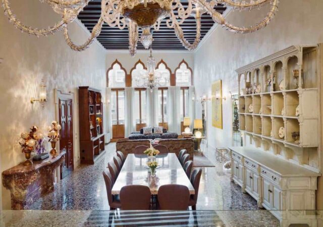 featured image for post: 15 Majestic Mediterranean-Style Homes