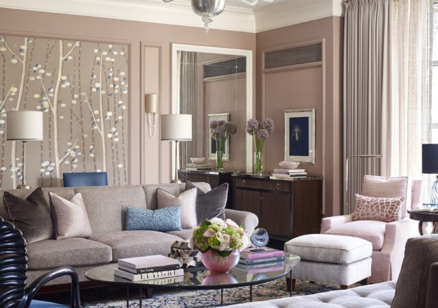 featured image for post: A Room We Love from the 1stDibs 50: Heather Wells Interiors