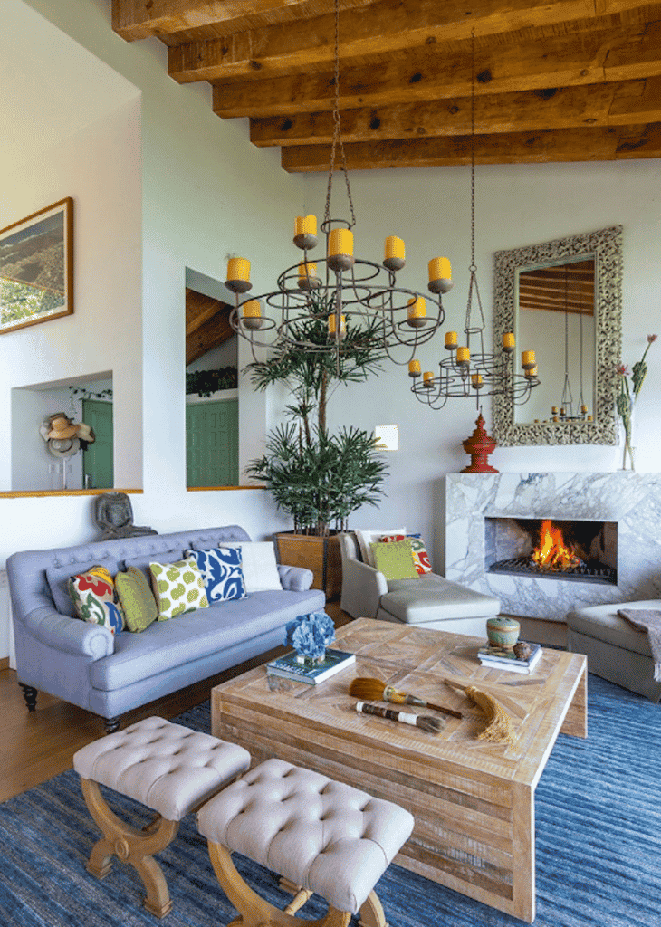 Lake Valle de Bravo living room by Sofía Aspe