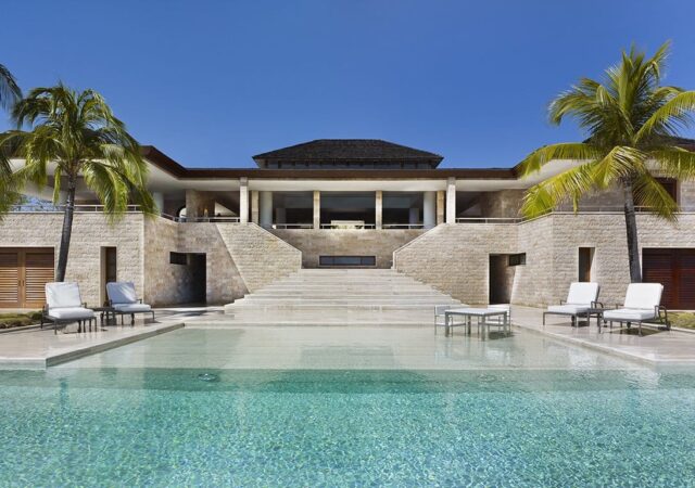 featured image for post: 7 Designers’ Tips for Building an Island Dream Home