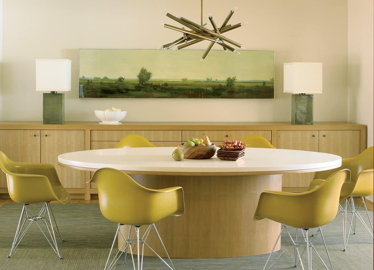 Barbara Barry designed this well-configured dining area in the Pacific Palisades neighborhood of Los Angeles.