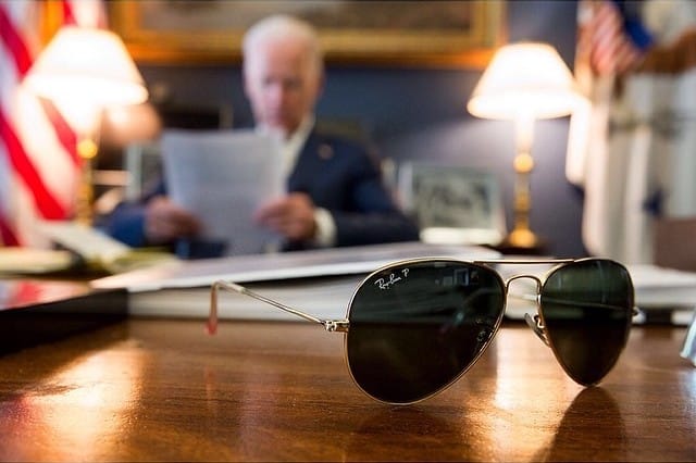 featured image for post: How to Spot Fake Ray-Ban Sunglasses