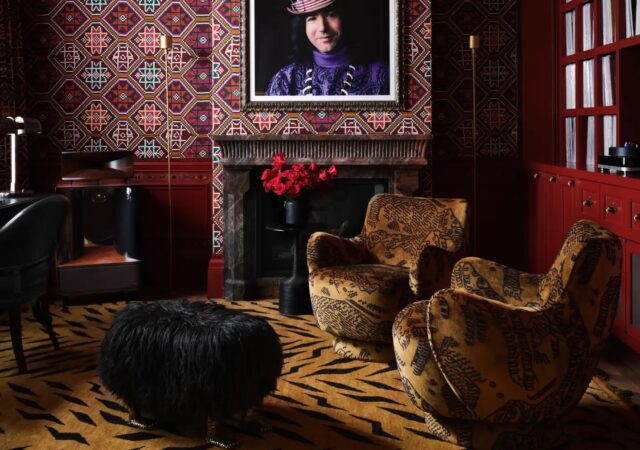 featured image for post: The Animal-Print Trend Is Migrating to Interiors