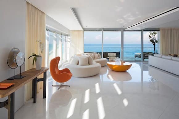 featured image for post: 19 Incredible Interiors with Iconic Modern Furniture