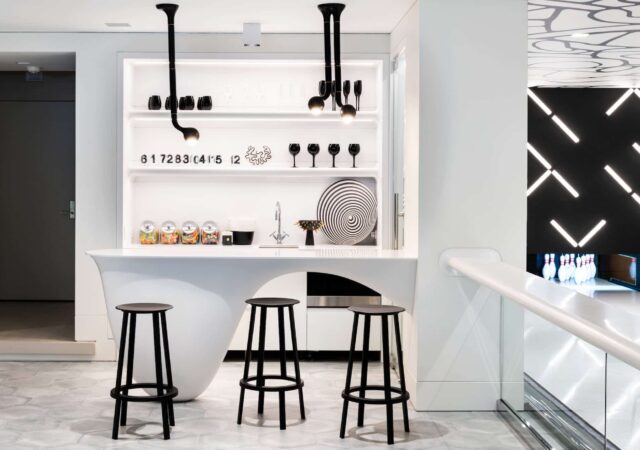 featured image for post: 28 Cheerful Home Bars, Where Everybody (Literally) Knows Your Name