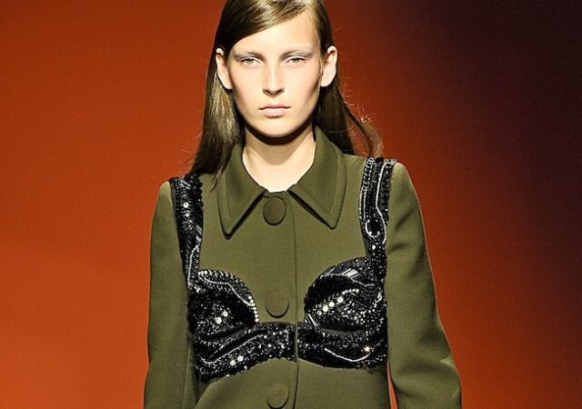 featured image for post: How to Transition the Peekaboo-Bra Trend to Fall? With This Beaded Prada Coat
