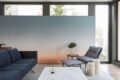 From Ombré to Snakes, Charismatic Wallpaper Motifs Are Back