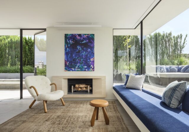 featured image for post: Iconic Furniture Gives These 1stDibs 50 Rooms Timeless Appeal