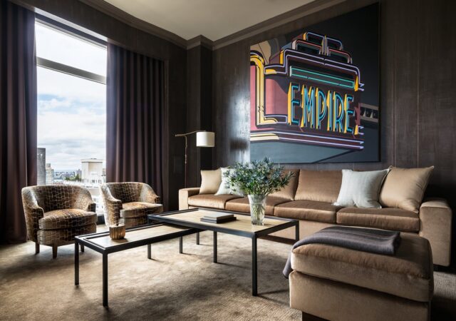 featured image for post: How to Choose the Perfect Sofa for Any Space
