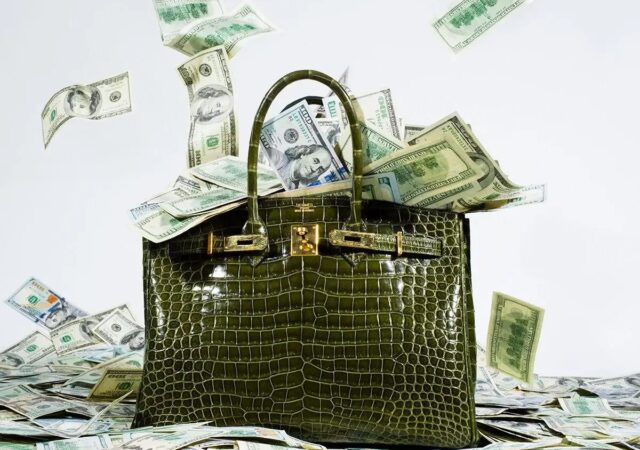 featured image for post: Comment repérer un faux sac Birkin d’Hermès