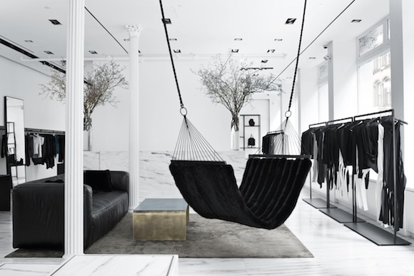 featured image for post: 12 Fabulous Flagship Stores