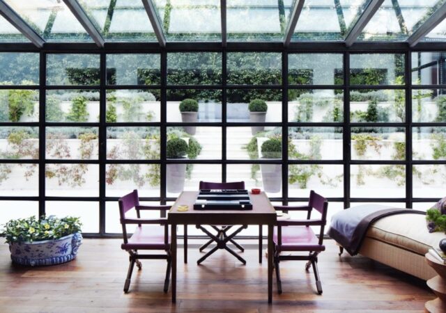 featured image for post: 24 Views of Extraordinary Villas around the World