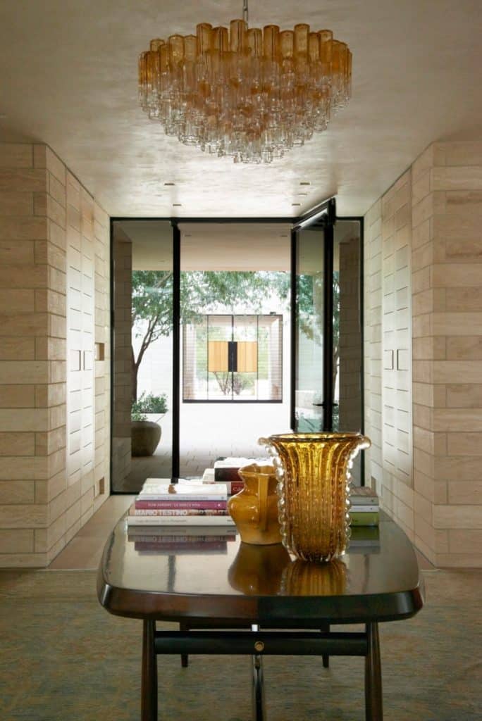 Jan Showers & Associates entryway