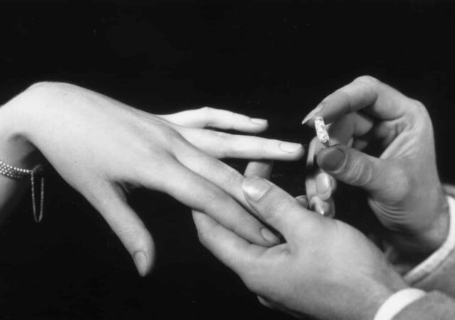 featured image for post: Video: A Guide to Choosing Vintage and Antique Engagement Rings