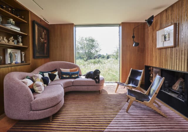 featured image for post: 10 Exceptionally Cozy Rooms from the 1stDibs 50 Where Everyone Wants to Hang Out