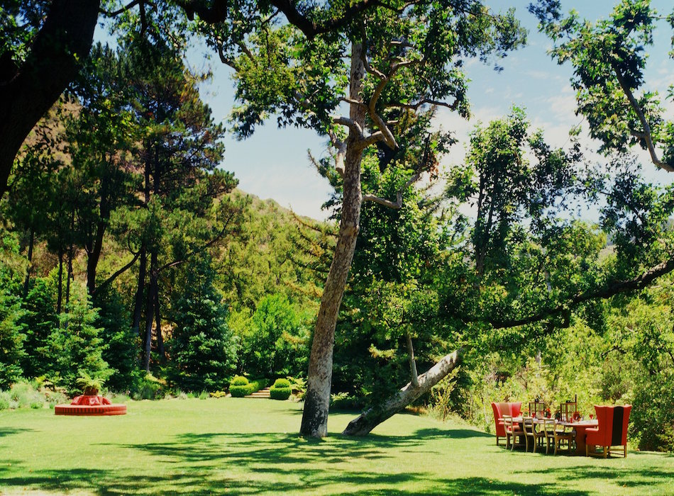 outdoor space by Martyn Lawrence Bullard