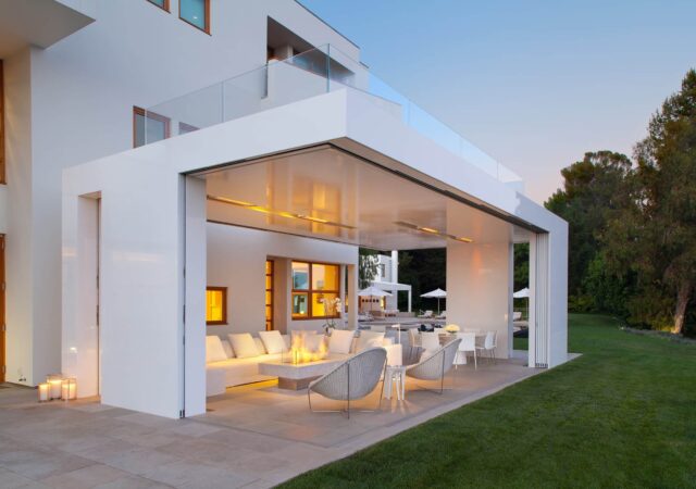 featured image for post: 24 Perfect Patios with Fire Pits and Fireplaces